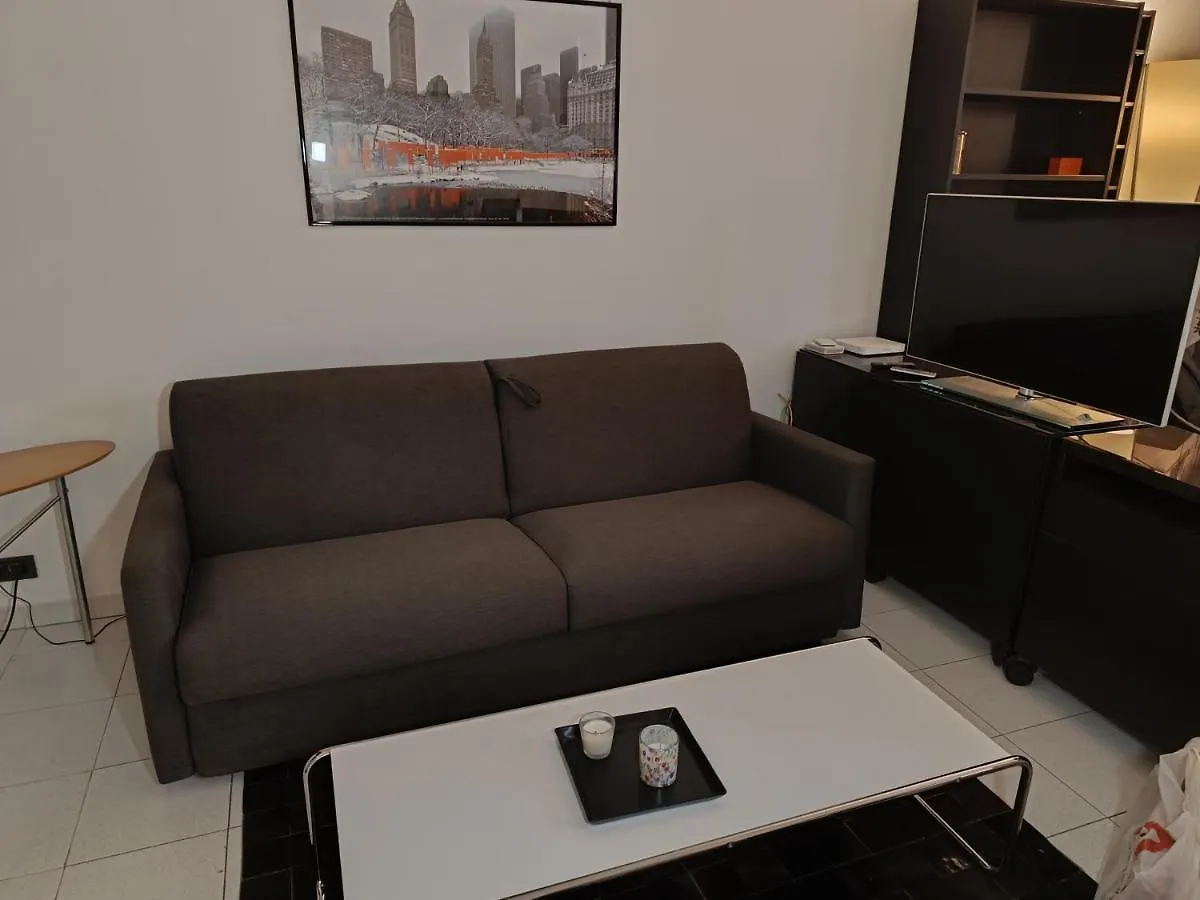 Apartamento Bligny25 Milán 0*,  Italia